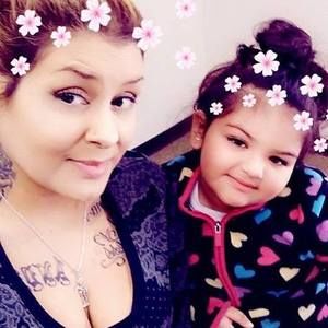 Meet your Posher, Monica